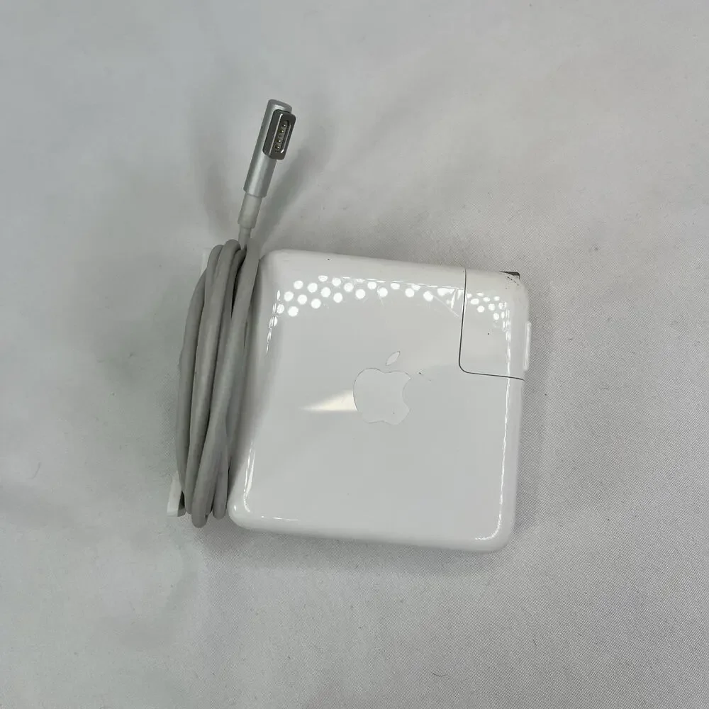 Apple Magsafe Power Adapter Model No: A1344 Input AC 100-240V Output 16.5V-3.65A